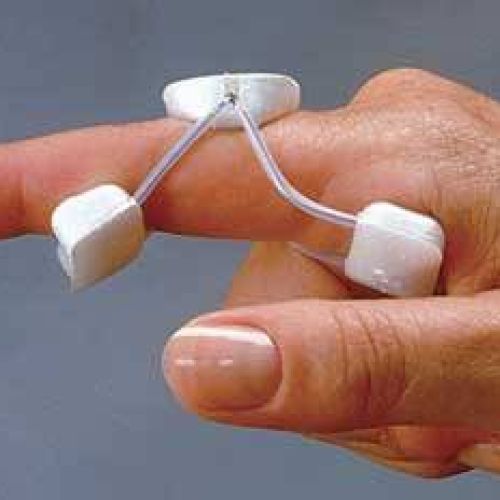 DÜĞME İLİĞİ (BOUTONNIERE) DEFORMİTESİ